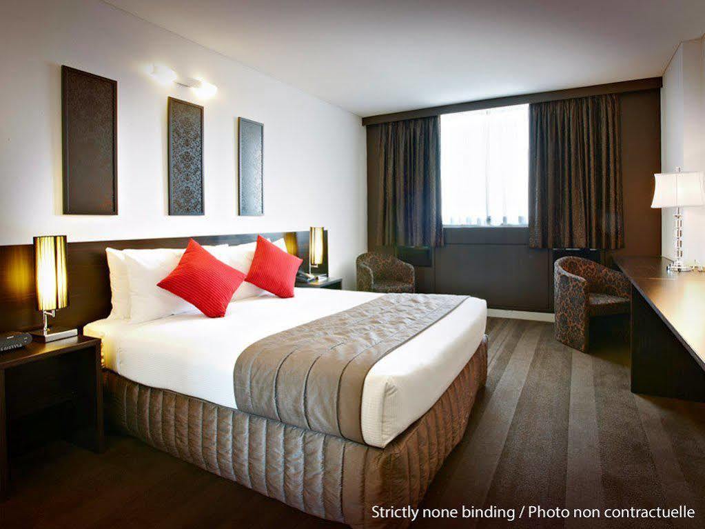Mercure Istanbul West Hotel & Convention Center Istambul Exterior foto