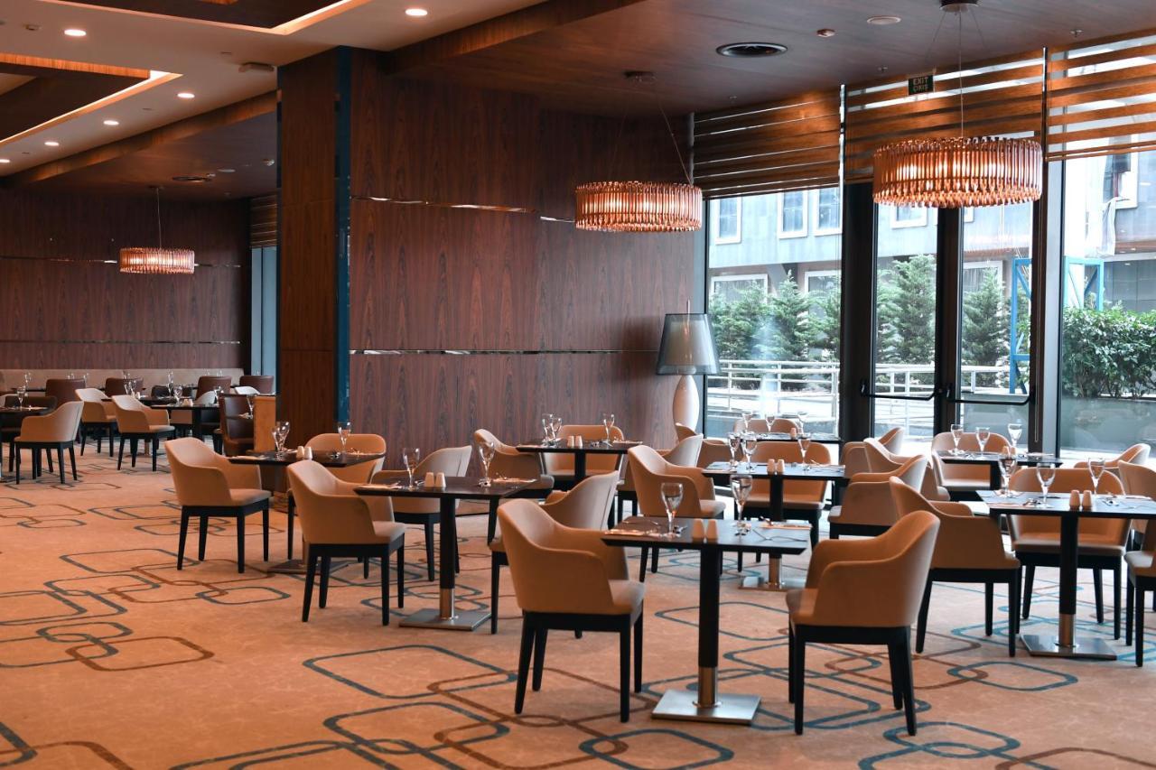Mercure Istanbul West Hotel & Convention Center Istambul Exterior foto